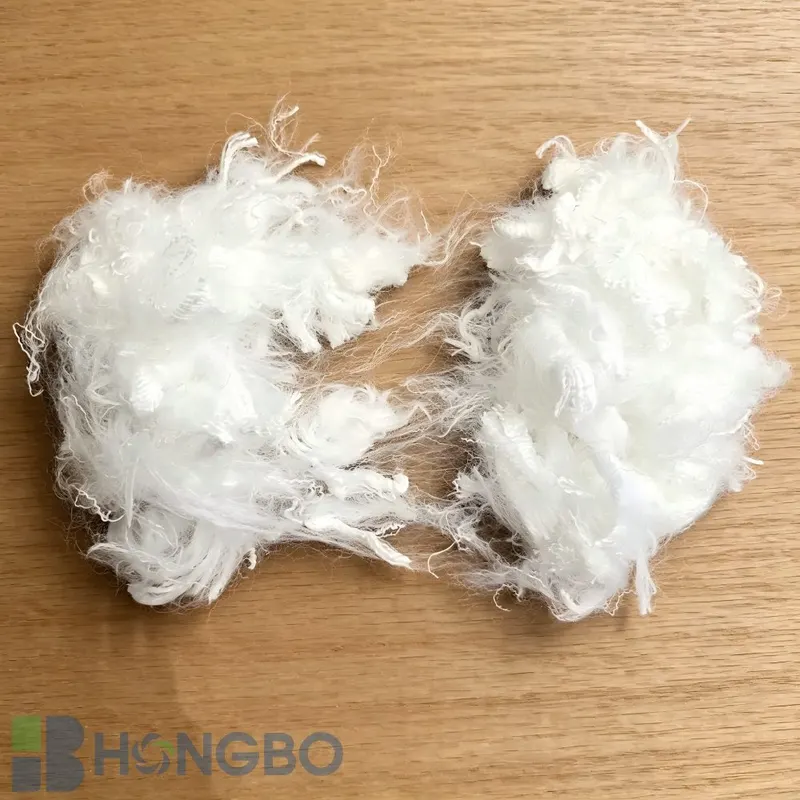 Fine-denier polyester filling fiber