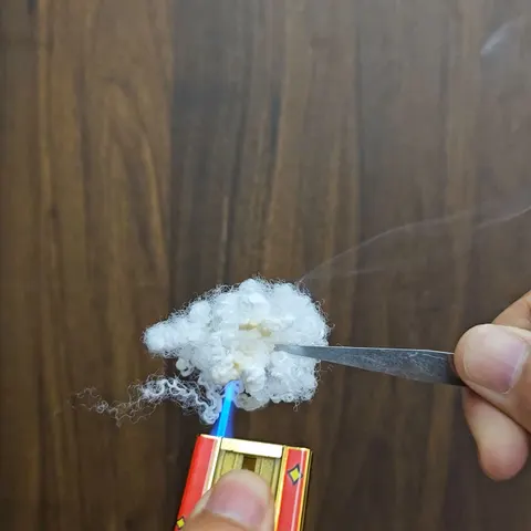 Flame-retardant polyester fiber